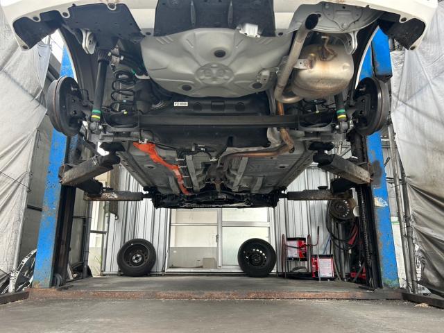 トヨタ　アクア　塩害コート施工   オプショングリス注入  沖縄県　宜野湾市　北谷町　那覇市　豊見城市　読谷村　嘉手納町　浦添市