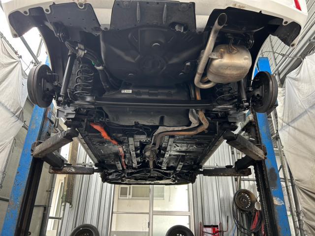 トヨタ　アクア　塩害コート施工   オプショングリス注入  沖縄県　宜野湾市　北谷町　那覇市　豊見城市　読谷村　嘉手納町　浦添市