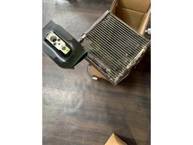 ニッサン　ノートのエアコンガス漏れ修理！！