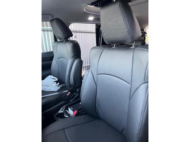 本日は「アルファード　シートカバー取付  」の作業となります！沖縄市　北中城村　うるま市　宜野湾市　浦添市　西原町　北谷町