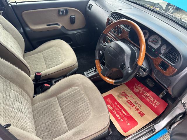 ダイハツ　ミラジーノ　内外装クリーニング　沖縄市　北中城村　うるま市　宜野湾市　浦添市　西原町　北谷町