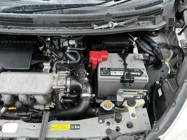 ニッサン　ノート　バッテリー交換
沖縄市　北中城村　うるま市　宜野湾市　浦添市　西原町　北谷町