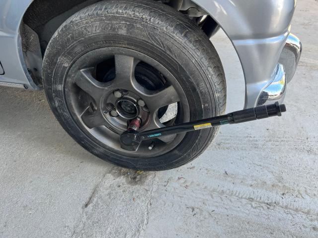 ダイハツ　ミラジーノL700S タイヤ交換　沖縄市　北中城村　うるま市　宜野湾市　浦添市　西原町　北谷町