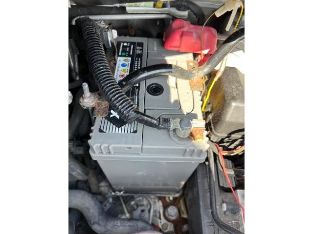 ダイハツ　タントカスタム　バッテリー交換
沖縄市　北中城村　うるま市　宜野湾市　浦添市　西原町　北谷町