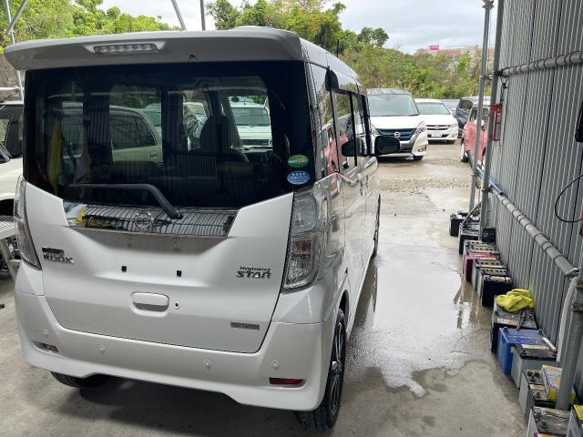 日産 デイズルークス ガラスコーティング(G'zox)
沖縄市　北中城村　うるま市　宜野湾市　浦添市　西原町　北谷町