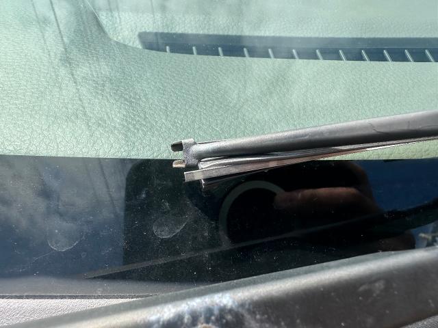 スズキ　アルト　「ワイパーゴム交換」
沖縄市　北中城村　うるま市　宜野湾市　浦添市　西原町　北谷町