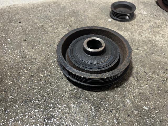 ダイハツ ミラジーノ オルタネーター ウォーターポンプ エアコンコンプレッサー クランクプーリー
沖縄市 北中城村 うるま市 宜野湾市 浦添市 西原町 北谷町