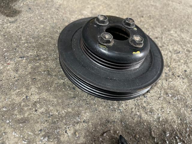 ダイハツ ミラジーノ オルタネーター ウォーターポンプ エアコンコンプレッサー クランクプーリー
沖縄市 北中城村 うるま市 宜野湾市 浦添市 西原町 北谷町