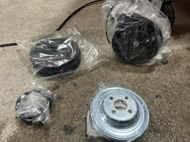 ダイハツ ミラジーノ オルタネーター ウォーターポンプ エアコンコンプレッサー クランクプーリー
沖縄市 北中城村 うるま市 宜野湾市 浦添市 西原町 北谷町