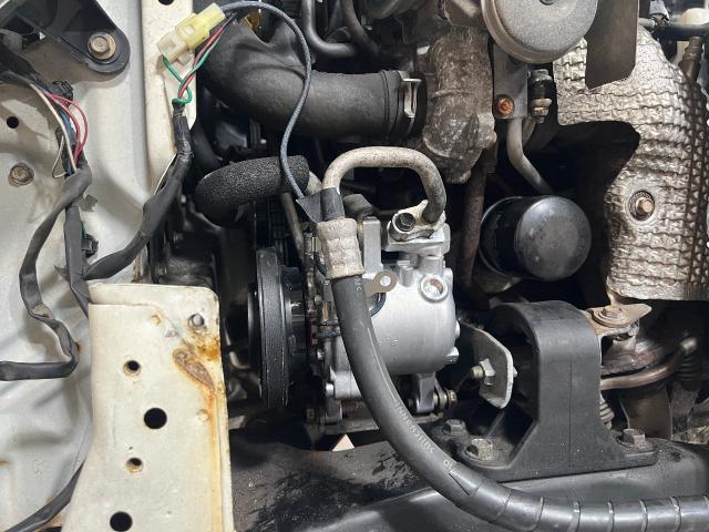 ダイハツ ミラジーノ オルタネーター ウォーターポンプ エアコンコンプレッサー クランクプーリー
沖縄市 北中城村 うるま市 宜野湾市 浦添市 西原町 北谷町