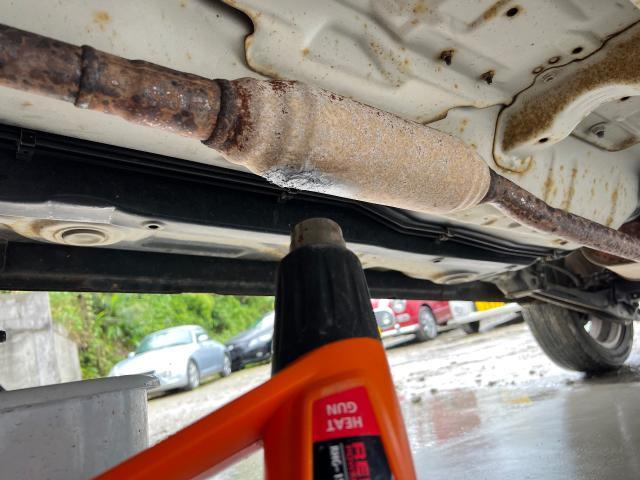 スズキ　アルトラパンSS マフラー板金　沖縄市　北中城村　うるま市　宜野湾市　浦添市　西原町　北谷町