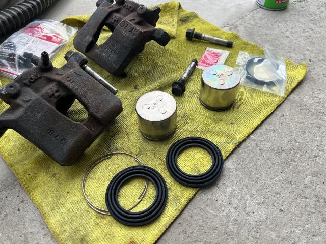 日産　デイズ　ブレーキキャリパーオーバーホール
沖縄市　北中城村　うるま市　宜野湾市　浦添市　西原町　北谷町