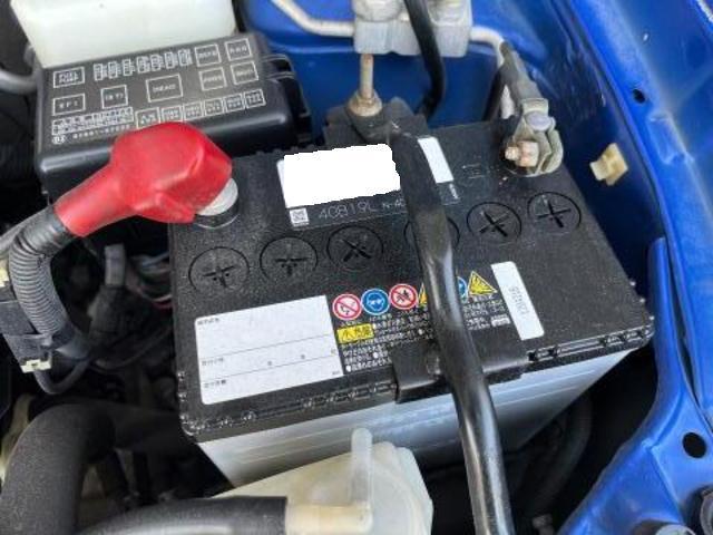 ダイハツ　ミラジーノ　バッテリー交換
沖縄市　北中城村　うるま市　宜野湾市　浦添市　西原町　北谷町