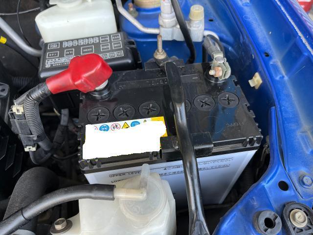 ダイハツ　ミラジーノ　バッテリー交換
沖縄市　北中城村　うるま市　宜野湾市　浦添市　西原町　北谷町