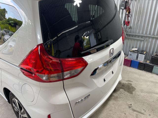 ホンダ フリード ガラスコーティング(G'zox)
沖縄市　北中城村　うるま市　宜野湾市　浦添市　西原町　北谷町