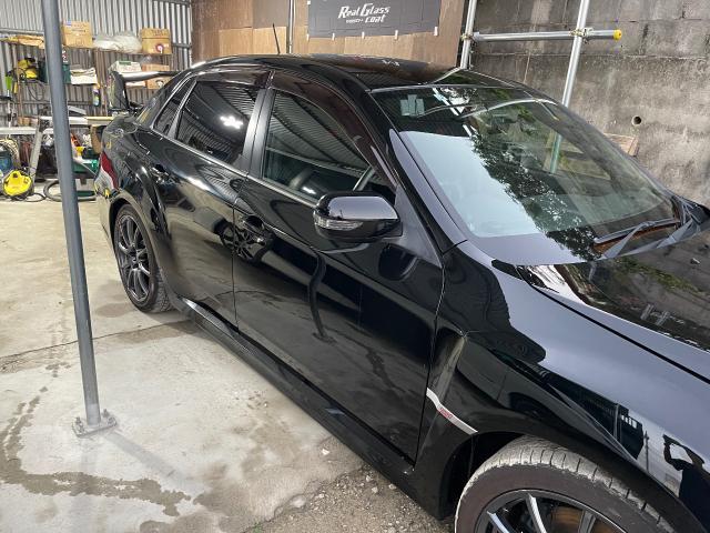 スバル インプレッサAWD ガラスコーティング
沖縄市　北中城村　うるま市　宜野湾市　浦添市　西原町　北谷町