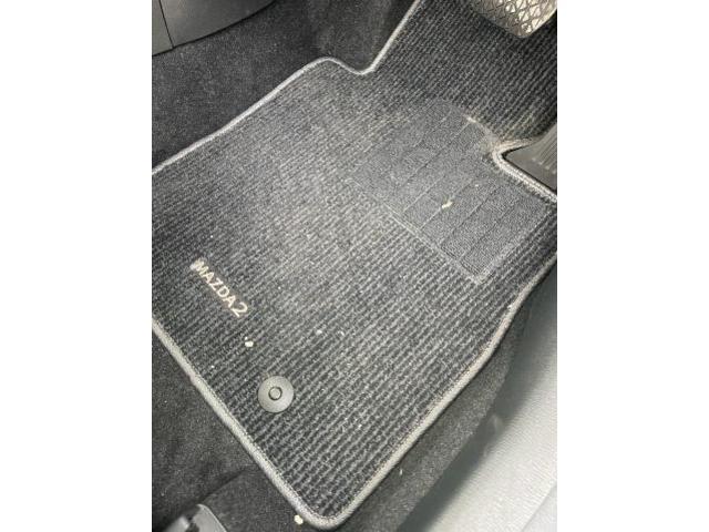 マツダ マツダ2 沖縄市　北中城村　うるま市　宜野湾市　浦添市　西原町　北谷町