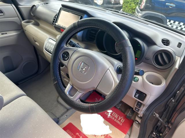 ホンダ　N-BOX 内装クリーニング　