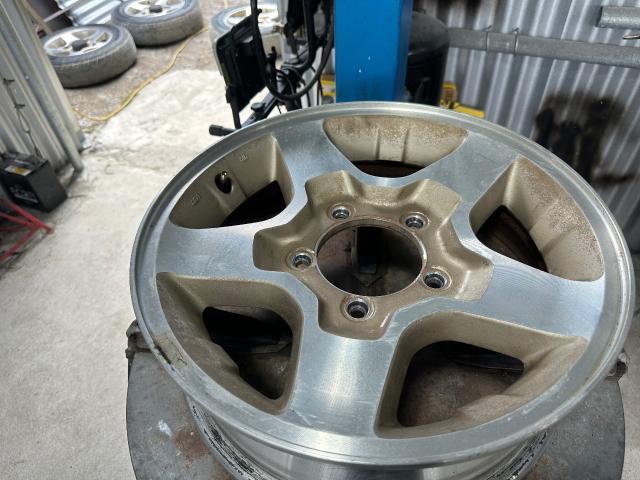 スズキ　ジムニー　タイヤ交換
沖縄市　北中城村　うるま市　宜野湾市　浦添市　西原町　北谷町