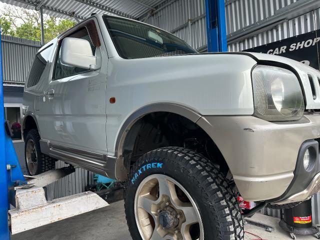 スズキ　ジムニー　タイヤ交換
沖縄市　北中城村　うるま市　宜野湾市　浦添市　西原町　北谷町