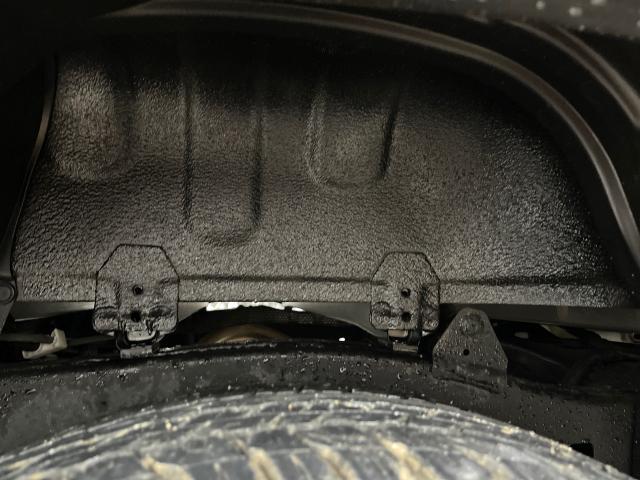 トヨタ　ハイラックス　アンダーコート
沖縄市　北中城村　うるま市　宜野湾市　浦添市　西原町　北谷町