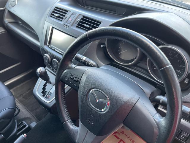 マツダ　プレマシー　クリーニング・清掃
沖縄市　北中城村　うるま市　宜野湾市　浦添市　西原町　北谷町