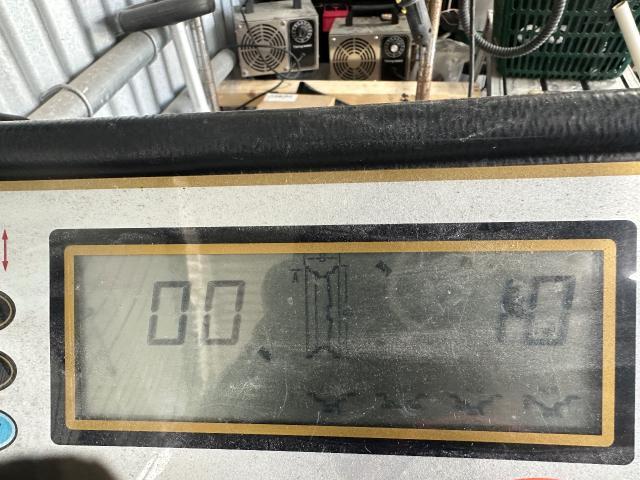 ベリーサ　タイヤ交換
沖縄市　北中城村　うるま市　宜野湾市　浦添市　西原町　北谷町