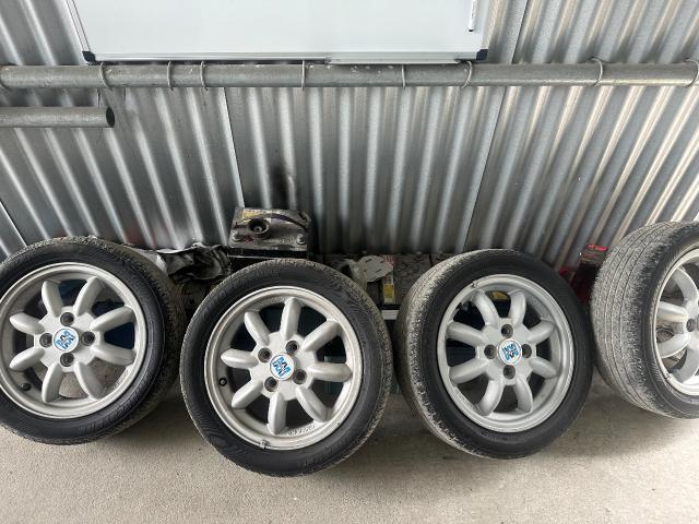 ミラジーノ　タイヤ交換
沖縄市　北中城村　うるま市　宜野湾市　浦添市　西原町　北谷町