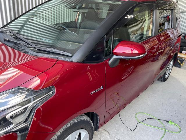 トヨタ　シエンタ　ガラスコーティング
沖縄市　北中城村　うるま市　宜野湾市　浦添市　西原町　北谷町