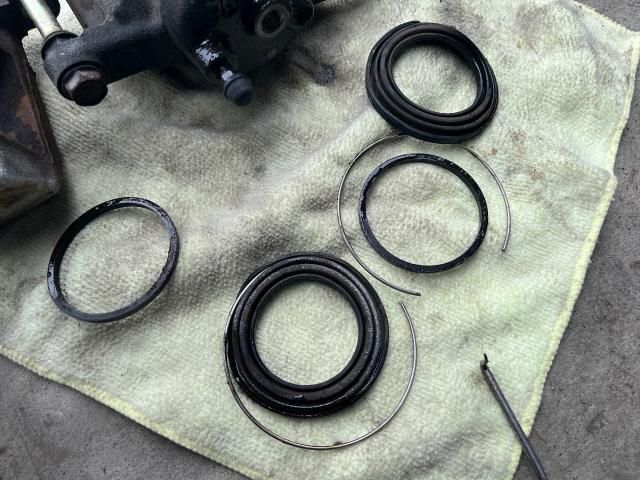 ＭＲ－Ｓ　ミッション・駆動系修理・整備
沖縄市　北中城村　うるま市　宜野湾市　浦添市　西原町　北谷町