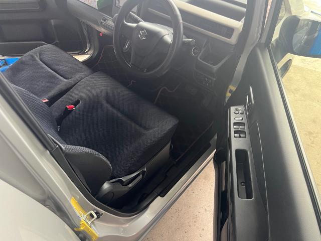 ワゴンＲ　ボディ各部グリス防錆加工　沖縄市　北中城村　うるま市　宜野湾市　浦添市　西原町　北谷町