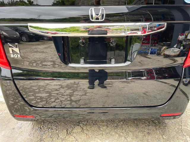 ホンダ　Ｎ－ＢＯＸ　ガラスコーティング
沖縄市　北中城村　うるま市　宜野湾市　浦添市　西原町　北谷町