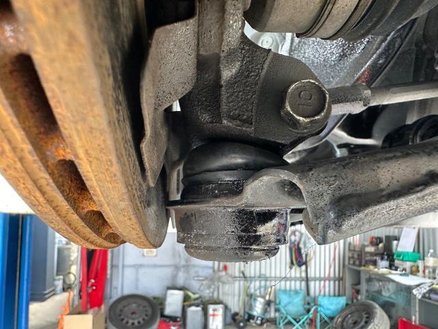 ビアンテ　サスペンション・足回り修理・整備
沖縄市　北中城村　うるま市　宜野湾市　浦添市　西原町　北谷町