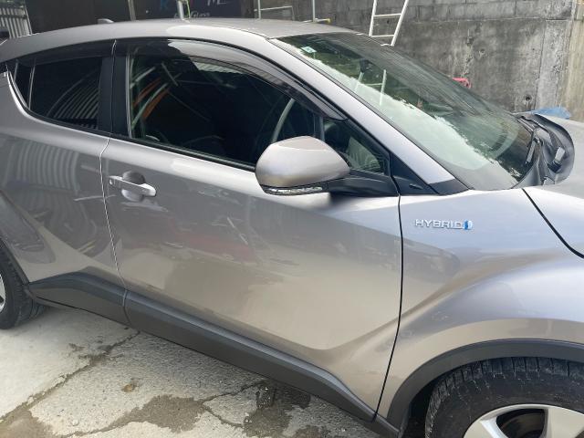 トヨタ　Ｃ－ＨＲ　ガラスコーティング
沖縄市　北中城村　うるま市　宜野湾市　浦添市　西原町　北谷町