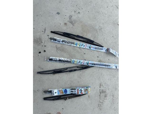 スズキ ジムニー ワイパーゴム交換 沖縄市　北中城村　うるま市　宜野湾市　浦添市　西原町　北谷町