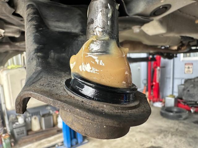 ハスラー　車検整備　足周りブーツ交換
沖縄市　北中城村　うるま市　宜野湾市　浦添市　西原町　北谷町