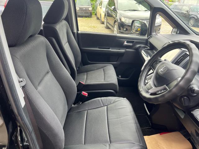 ステップワゴンスパーダ　シートカバー取付　沖縄市　北中城村　うるま市　宜野湾市　浦添市　西原町　北谷町