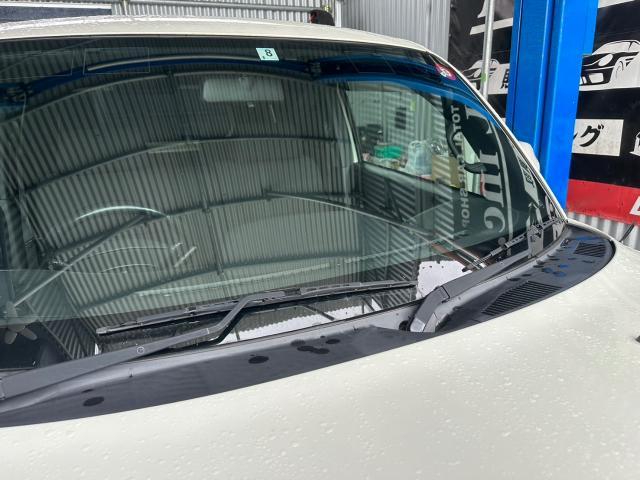 トヨタ ｂＢ　ワイパーゴム交換 沖縄市　北中城村　うるま市　宜野湾市　浦添市　西原町　北谷町