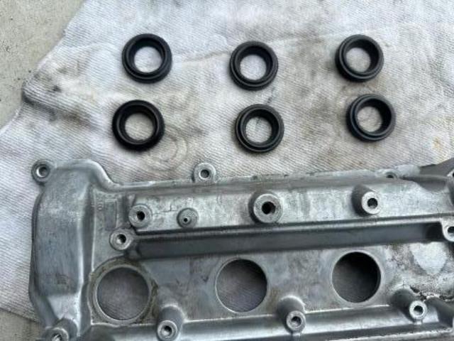 ミラジーノ　エンジン関連修理・整備　エンジンオイル漏れ、
沖縄市　北中城村　うるま市　宜野湾市　浦添市　西原町　北谷町