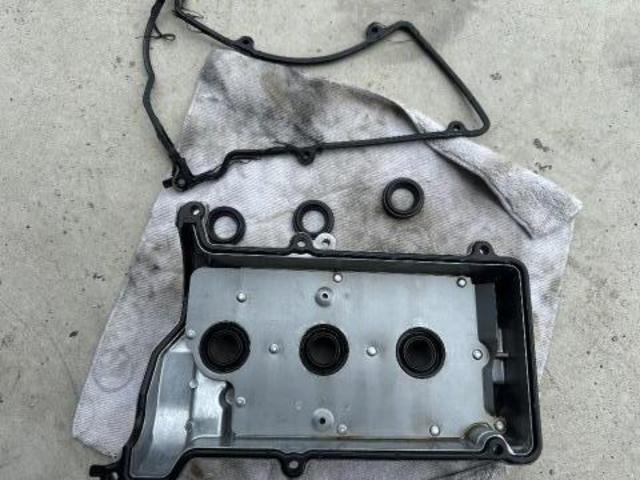 ミラジーノ　エンジン関連修理・整備　エンジンオイル漏れ、
沖縄市　北中城村　うるま市　宜野湾市　浦添市　西原町　北谷町