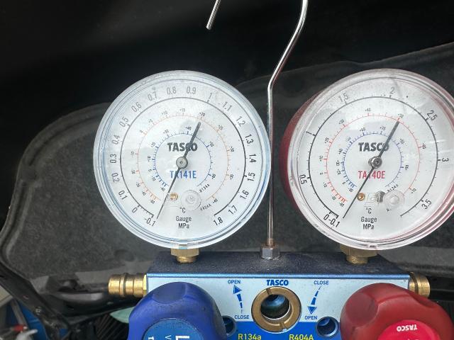 ベリーサ　エアコン修理「エアコンガス充填」エアコン冷えない
沖縄市　北中城村　うるま市　宜野湾市　浦添市　西原町　北谷町