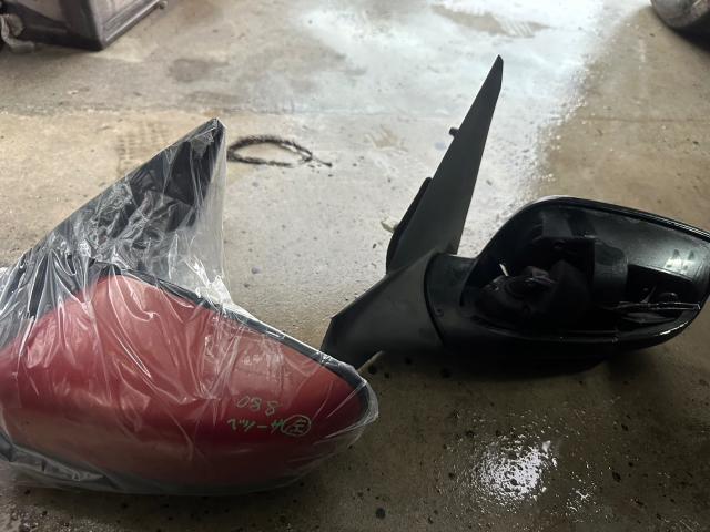 マツダ ベリーサ ミラー交換 沖縄市　北中城村　うるま市　宜野湾市　浦添市　西原町　北谷町