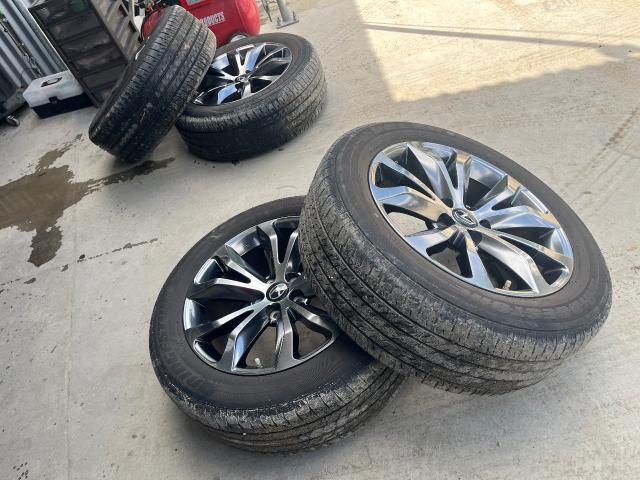 ＮＸ　タイヤ交換
沖縄市　北中城村　うるま市　宜野湾市　浦添市　西原町　北谷町