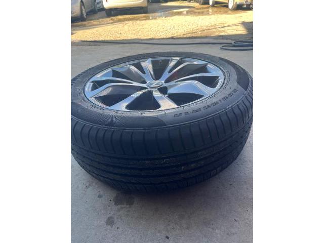 ＮＸ　タイヤ交換
沖縄市　北中城村　うるま市　宜野湾市　浦添市　西原町　北谷町