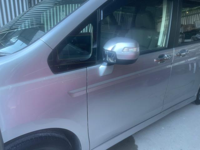 ホンダ　ステップワゴンスパーダ　ガラスコーティング
沖縄市　北中城村　うるま市　宜野湾市　浦添市　西原町　北谷町