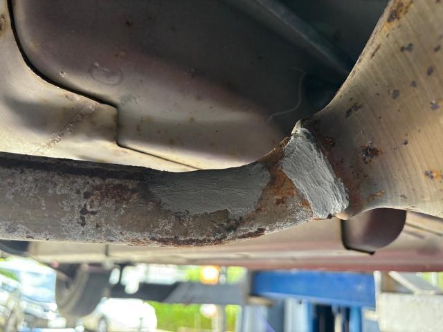 ミラジーノ　マフラー排気漏れ修理　排気音がうるさい　沖縄市　北中城村　うるま市　宜野湾市　浦添市　西原町　北谷町