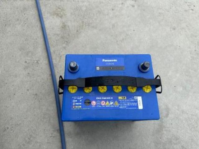 ヴォクシー　バッテリー交換
沖縄市　北中城村　うるま市　宜野湾市　浦添市　西原町　北谷