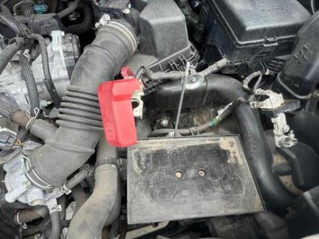 ヴォクシー　バッテリー交換
沖縄市　北中城村　うるま市　宜野湾市　浦添市　西原町　北谷