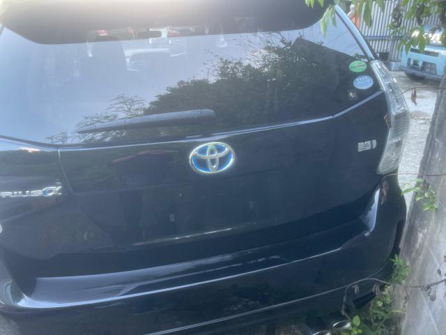 トヨタ　プリウスα　ガラスコーティング
沖縄市　北中城村　うるま市　宜野湾市　浦添市　西原町　北谷町