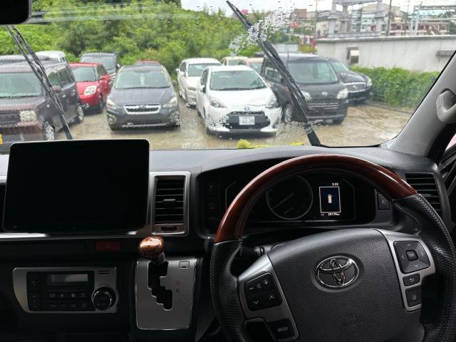 トヨタ　ハイエースコミューター　クリーニング・清掃
沖縄市　北中城村　うるま市　宜野湾市　浦添市　西原町　北谷町